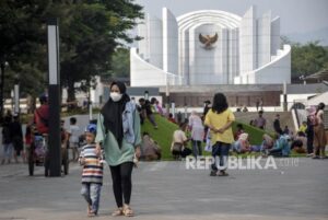 Read more about the article Tips Sehat di Musim Liburan saat Covid-19 Kembali Naik, Terapkan Protokol Kesehatan!